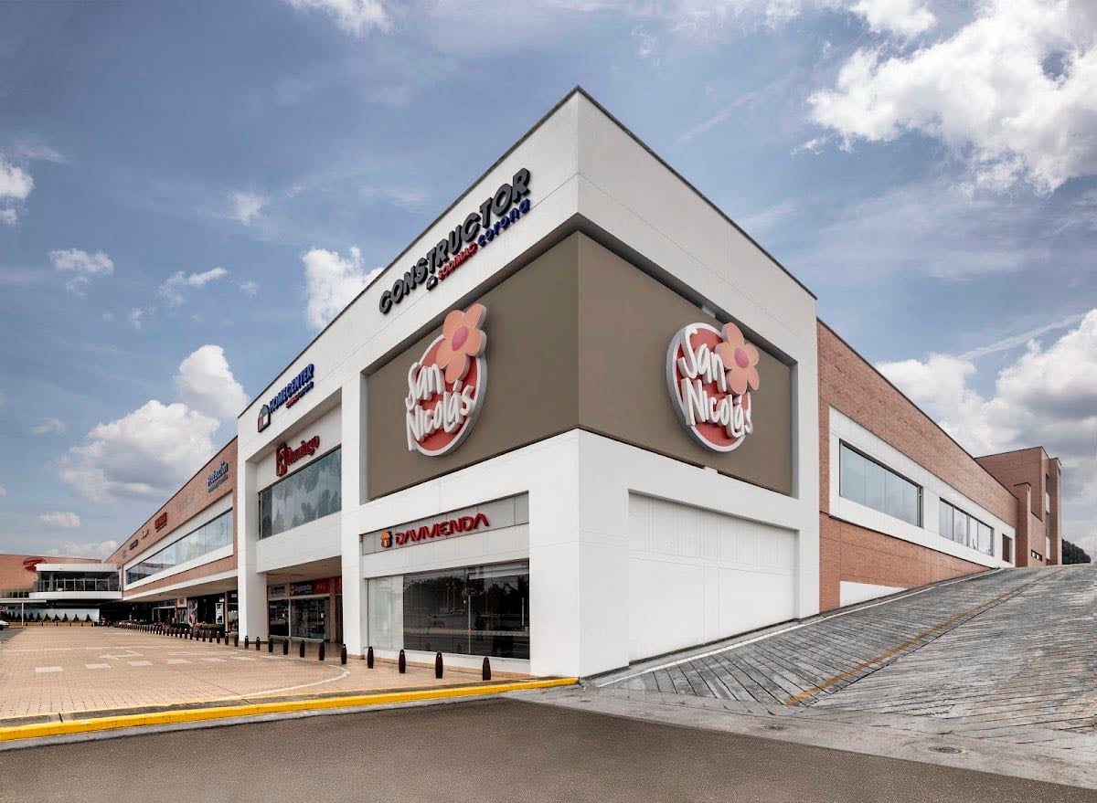 CENTRO COMERCIAL SAN NICOLÁS