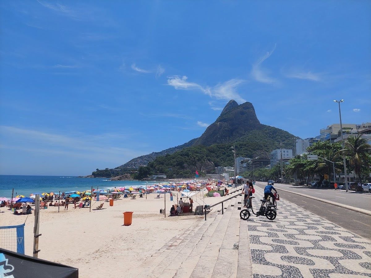 Praia Leblon
