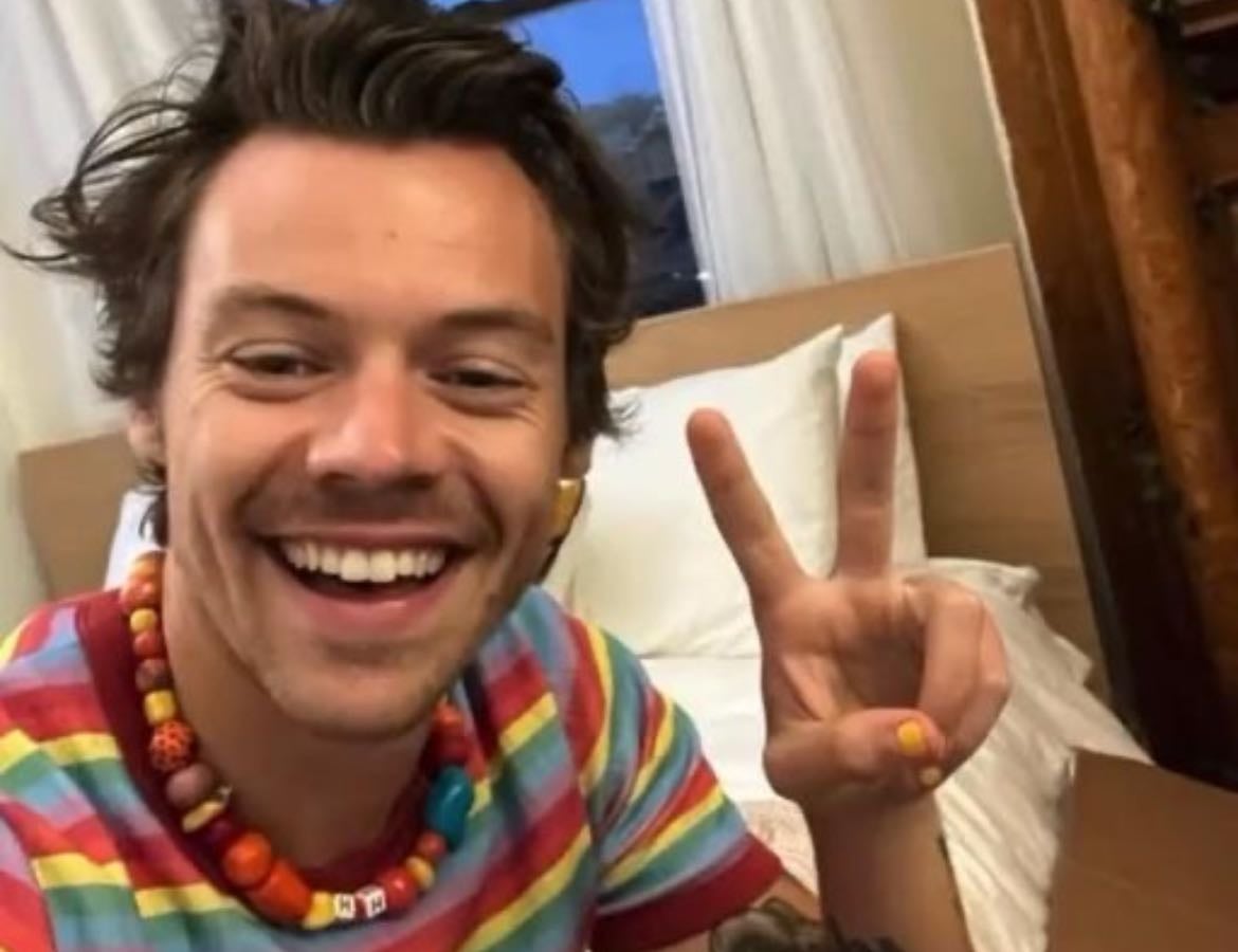 My favorite songs from each Harry styles album馃悋馃崏 - Music hypelist by Beverly馃拰