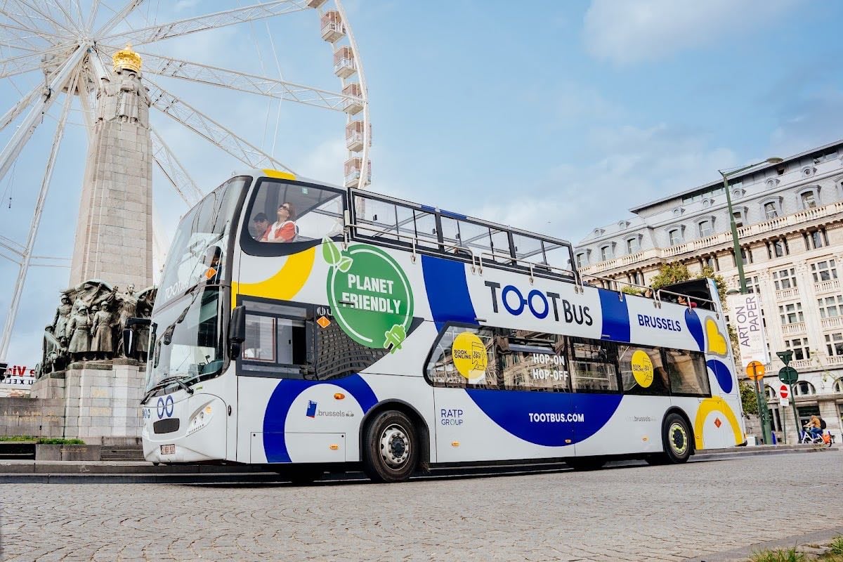 Tootbus Brussels, Hop-on Hop-off Bus Tour - Primera parada 9:40 am