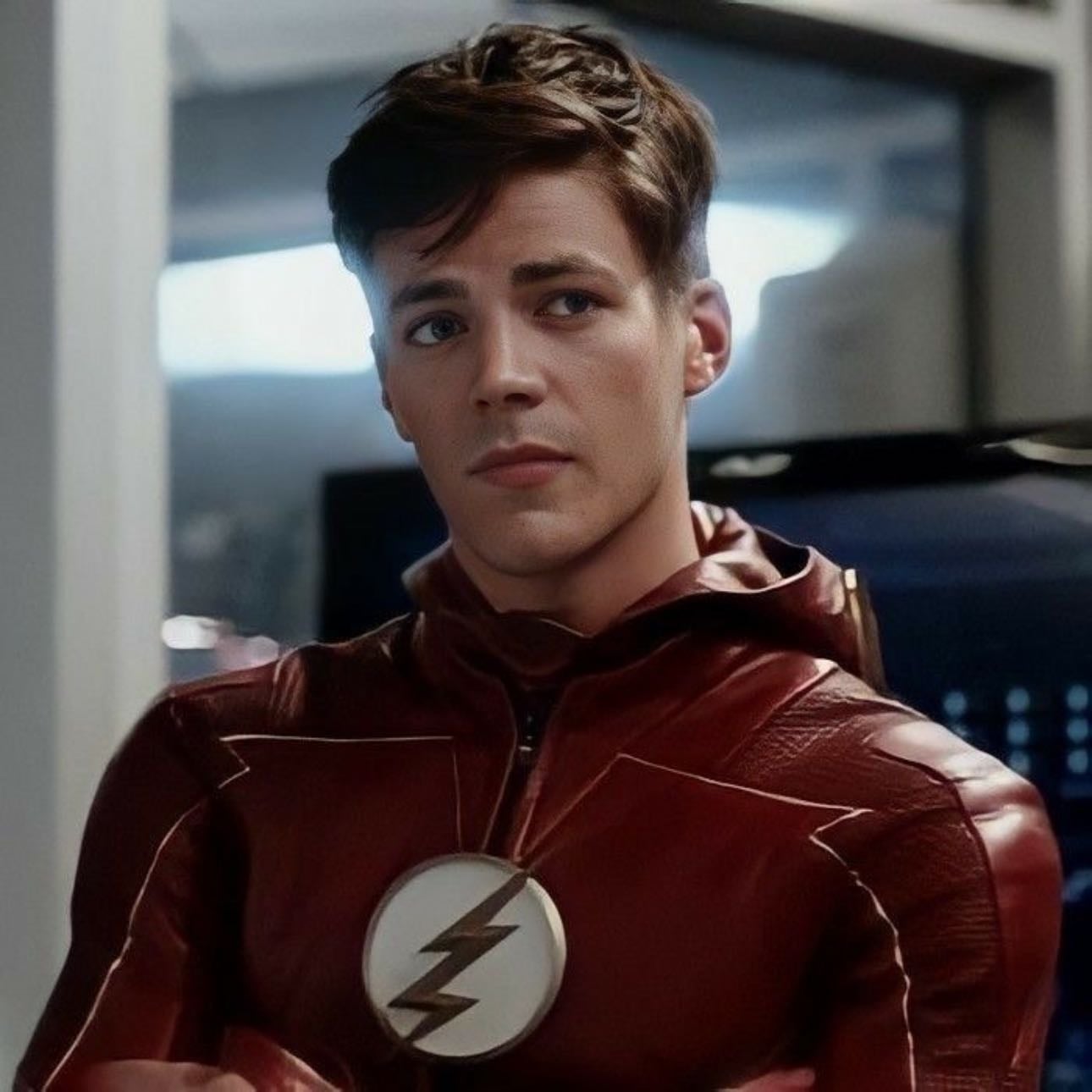 Flash - The best dad, goofy guy, nerdy, he always have the necessity to do the right things, he is a good listener, that smile is so genuine, always prefer anyone else than him, I believe he is the best hugger on earth, his face is like a frat nice boy