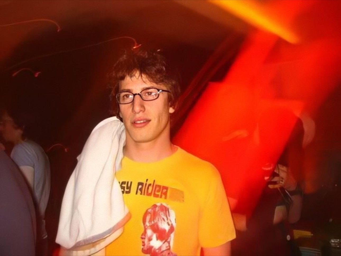 Andy samberg - Funny asf, his nose, with glasses he looks so much better, extrovert, I believe that you will never be bored with him