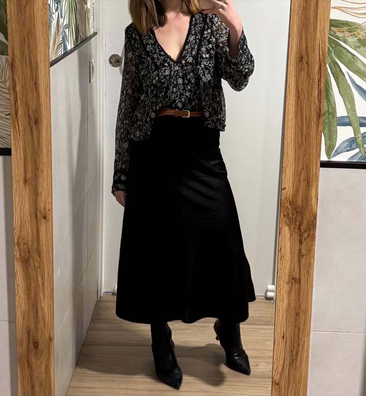 Shirt, skirt, boots and belt