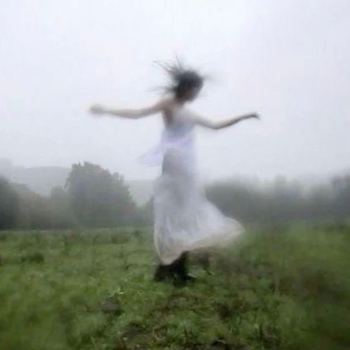 Balter - To dance gracelessly; with enjoyment