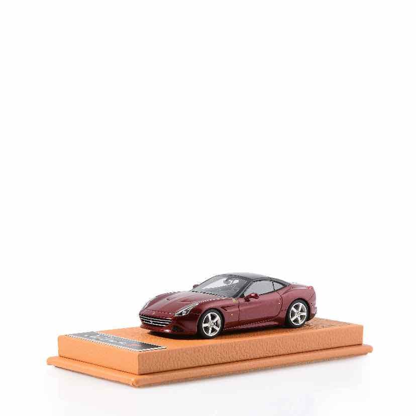 Ferrari California T 1:43 Scale Model - 330€