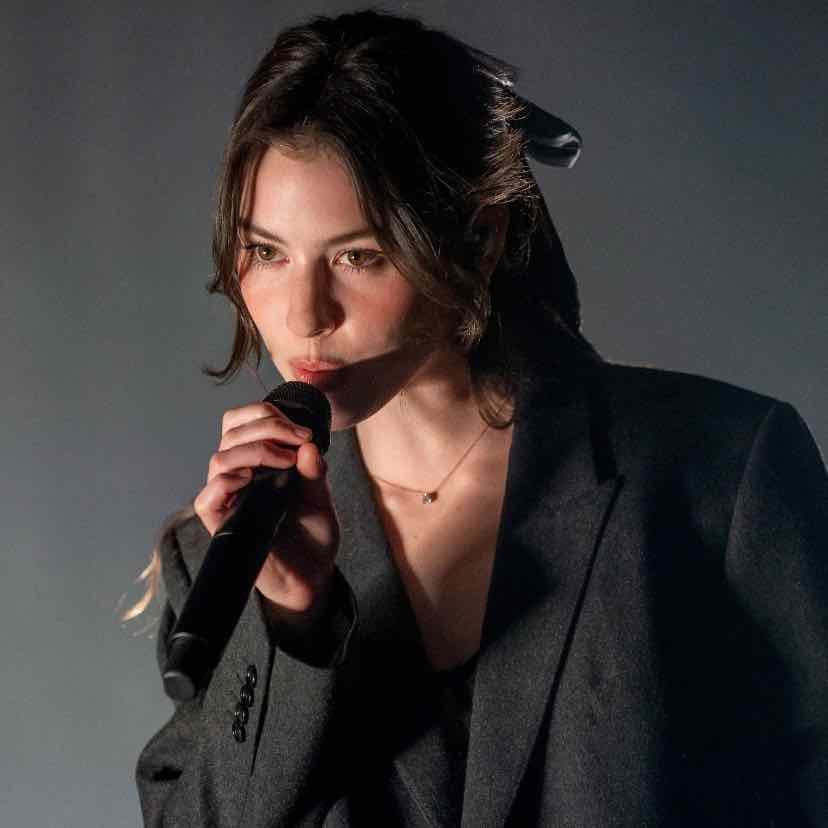 gracie abrams - fav album: good riddance π€ fav songs: risk, i should hate you, this is what the drugs are for