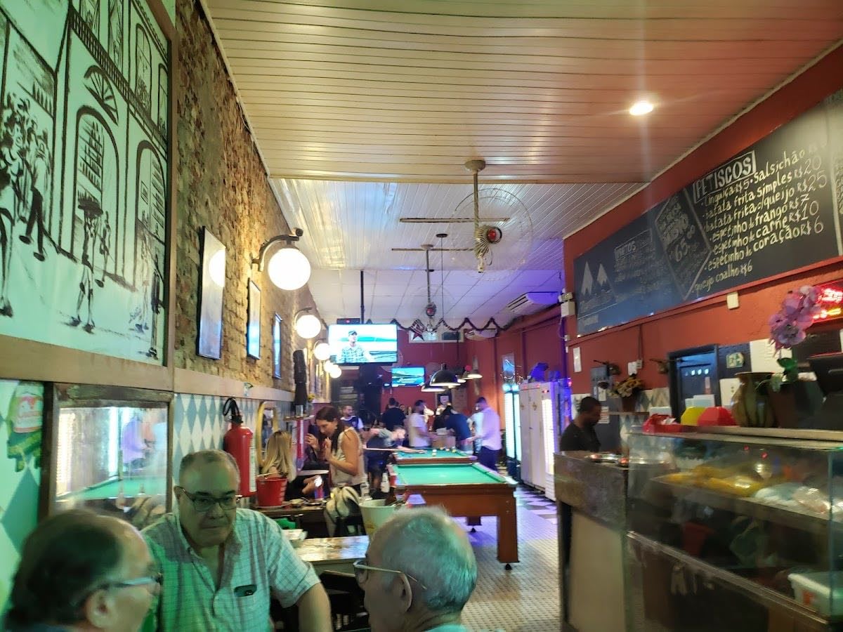 Bar Nevada - Karaokê com um palquinho, sabe?