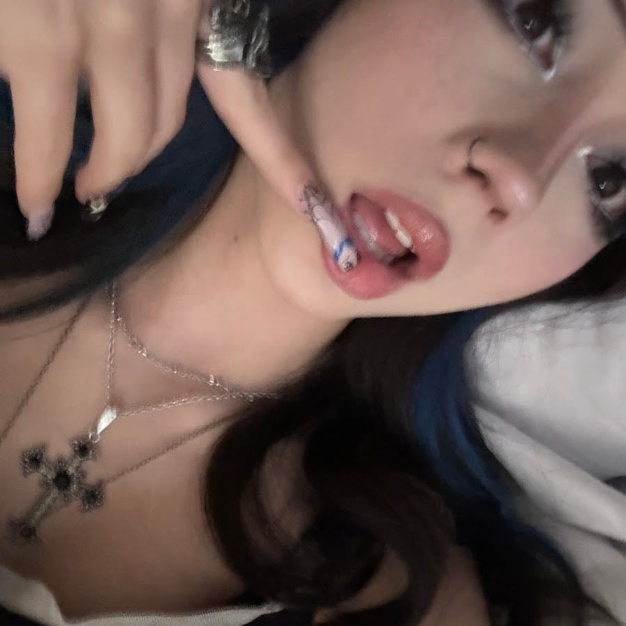 em ma - YouTube