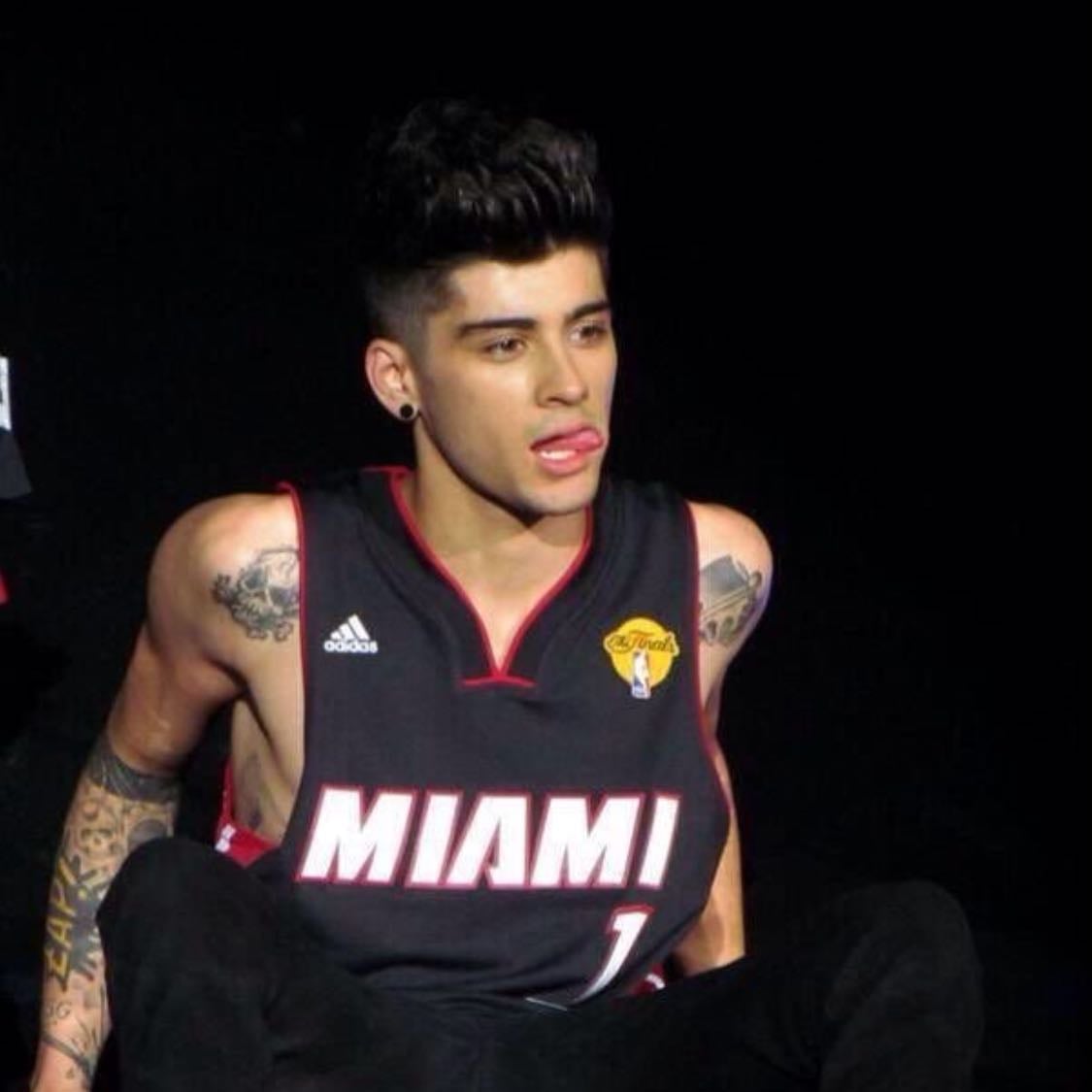 ZAYNNNN - Do I really have to explain this?? ๐๐