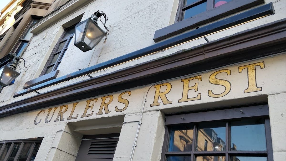 Curlers Rest Glasgow - Fine.