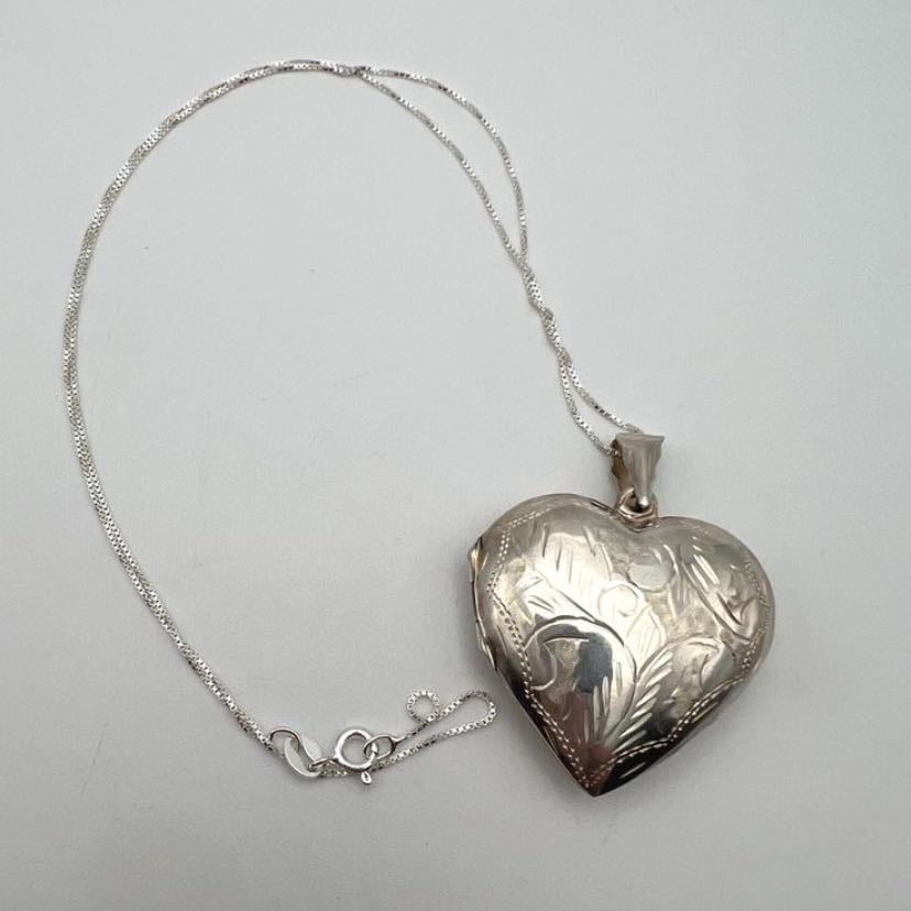 Heart necklace