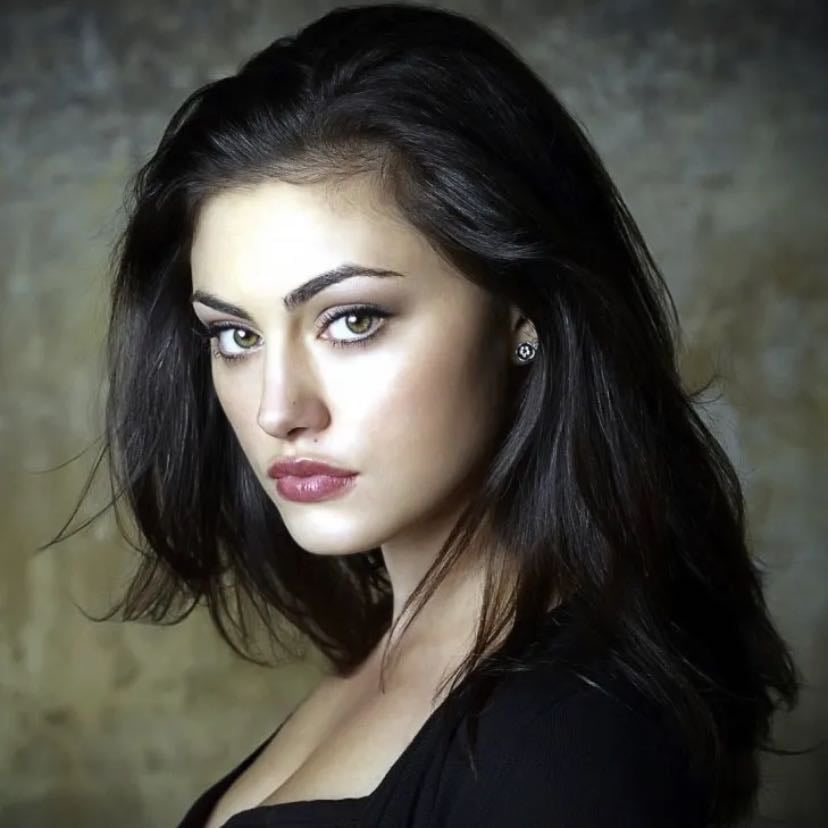 Phoebe Tonkin