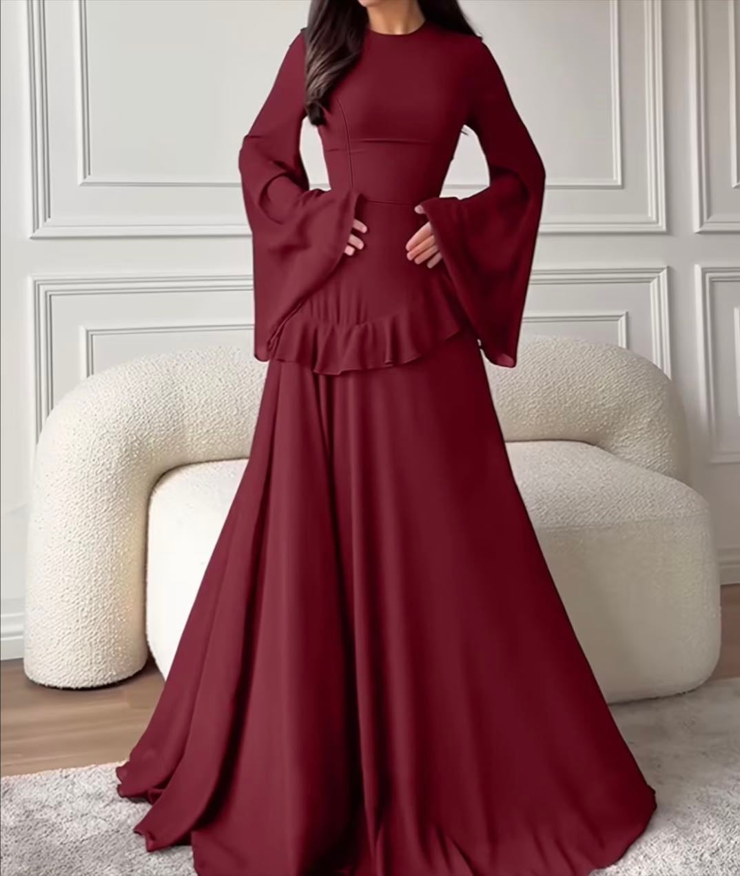 Flare sleeved long crimson dress