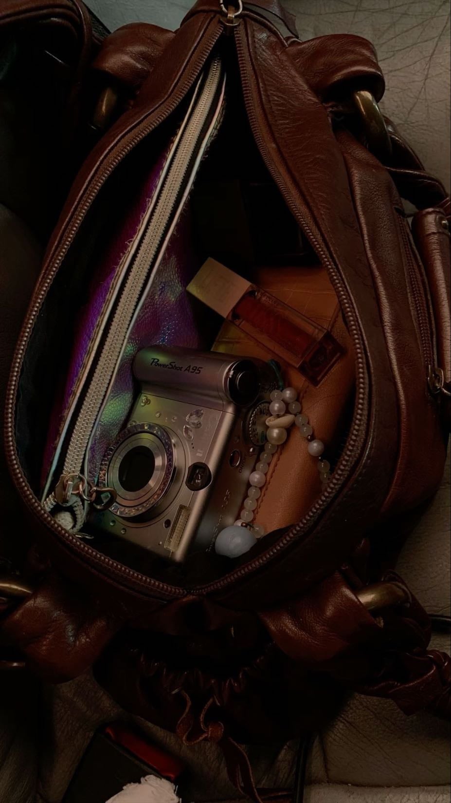 Bolsos - amo los bolsos de cuero, apenas empecé a coleccionarlos