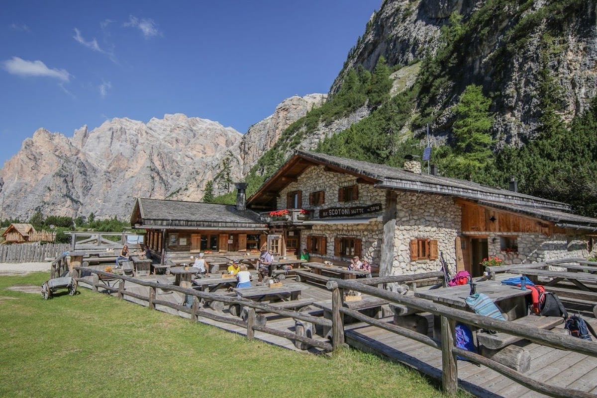 Scotoni Hütte
