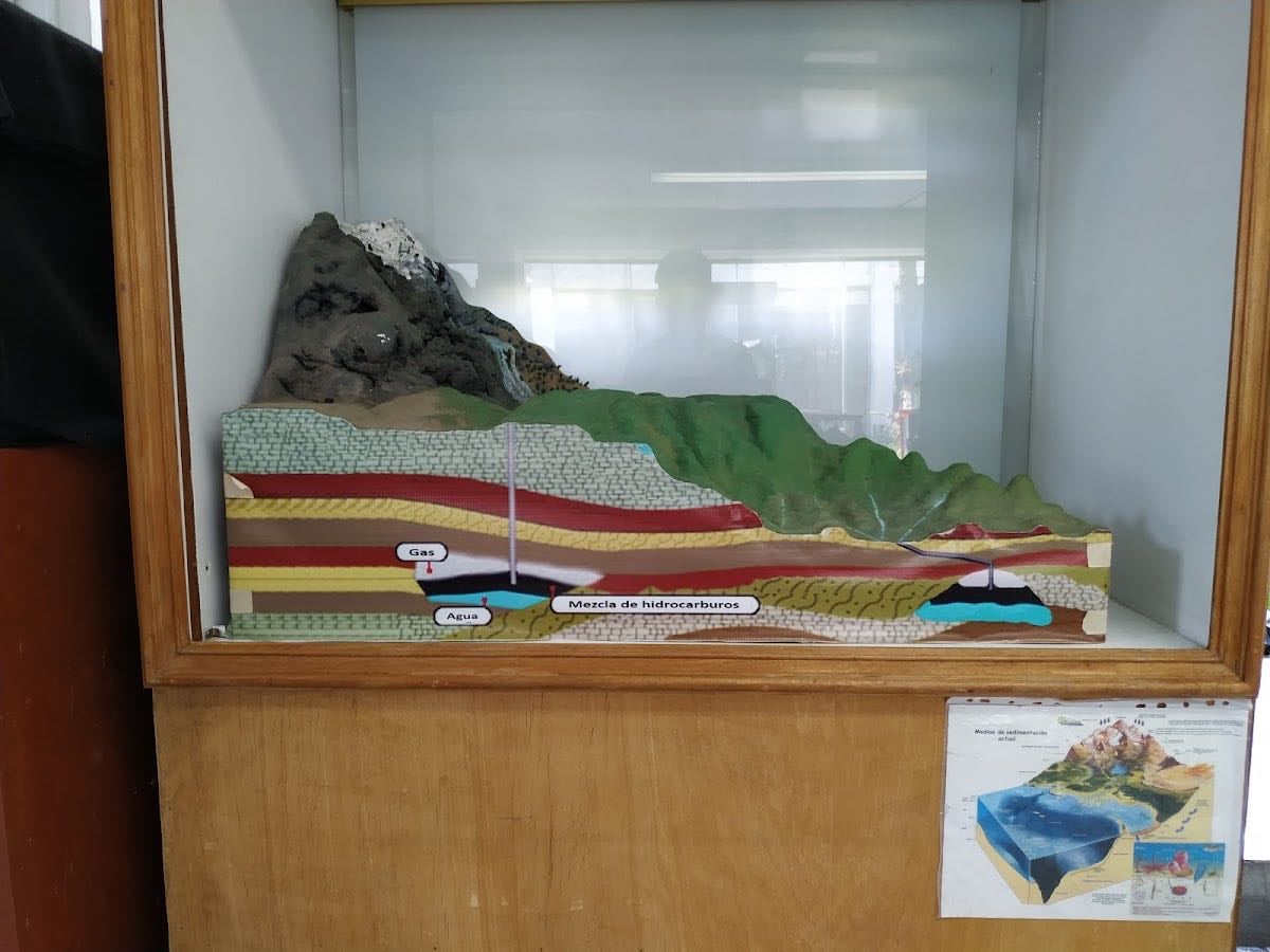 Museo de Geología y Paleontología ESIA Ticomán