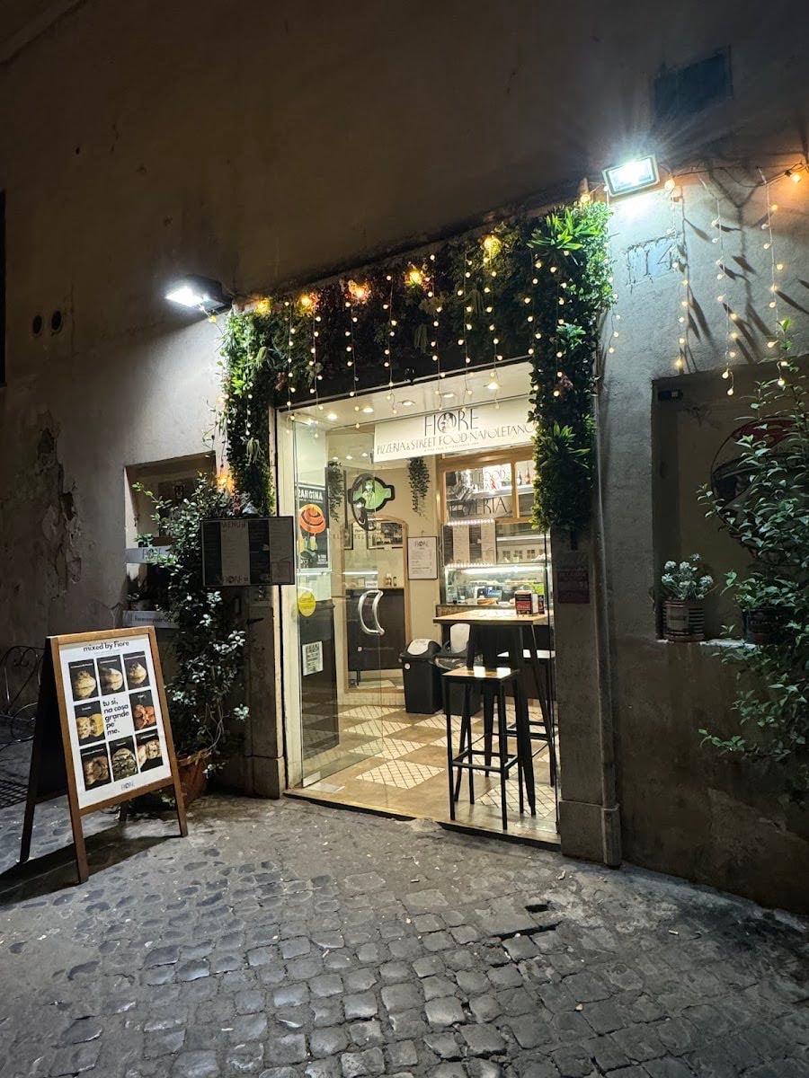 FIORE - 20-30 min stop off for one of the best pizzas in Rome. Amazing sauce and crispy base. Grab a beer too!