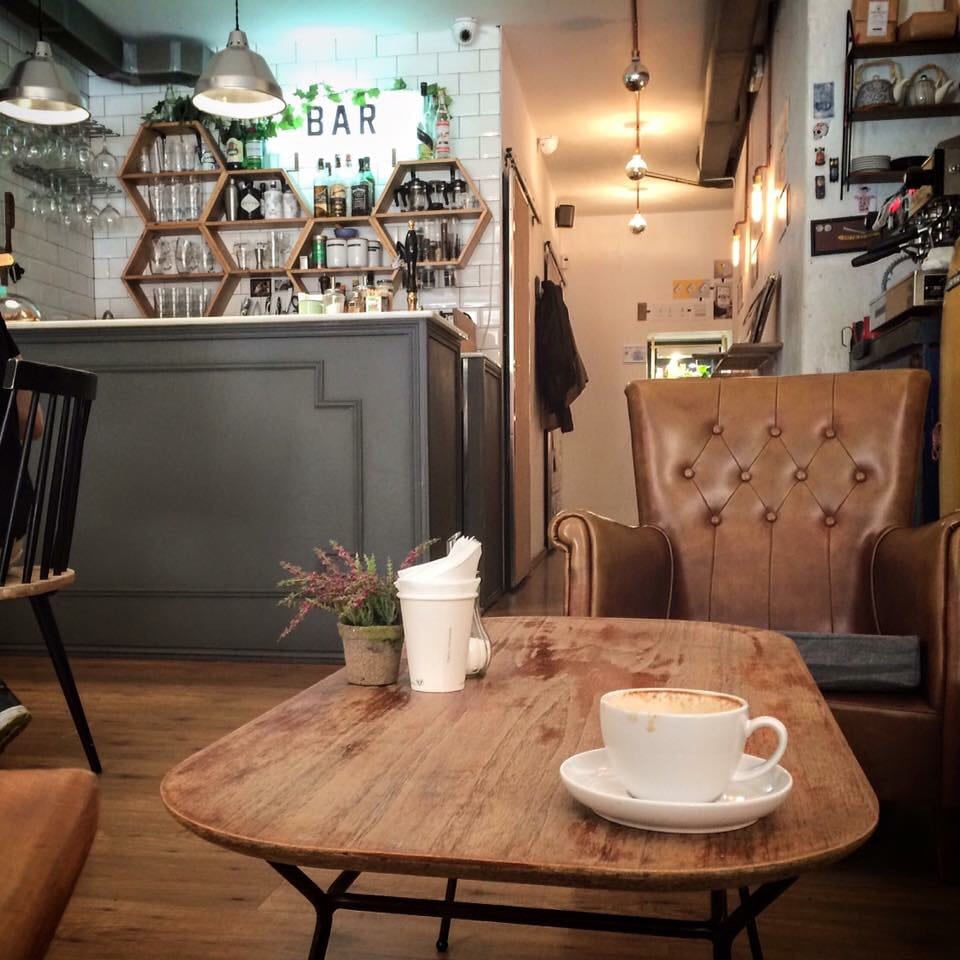 Bihotz Café - The vibe inside is immaculate