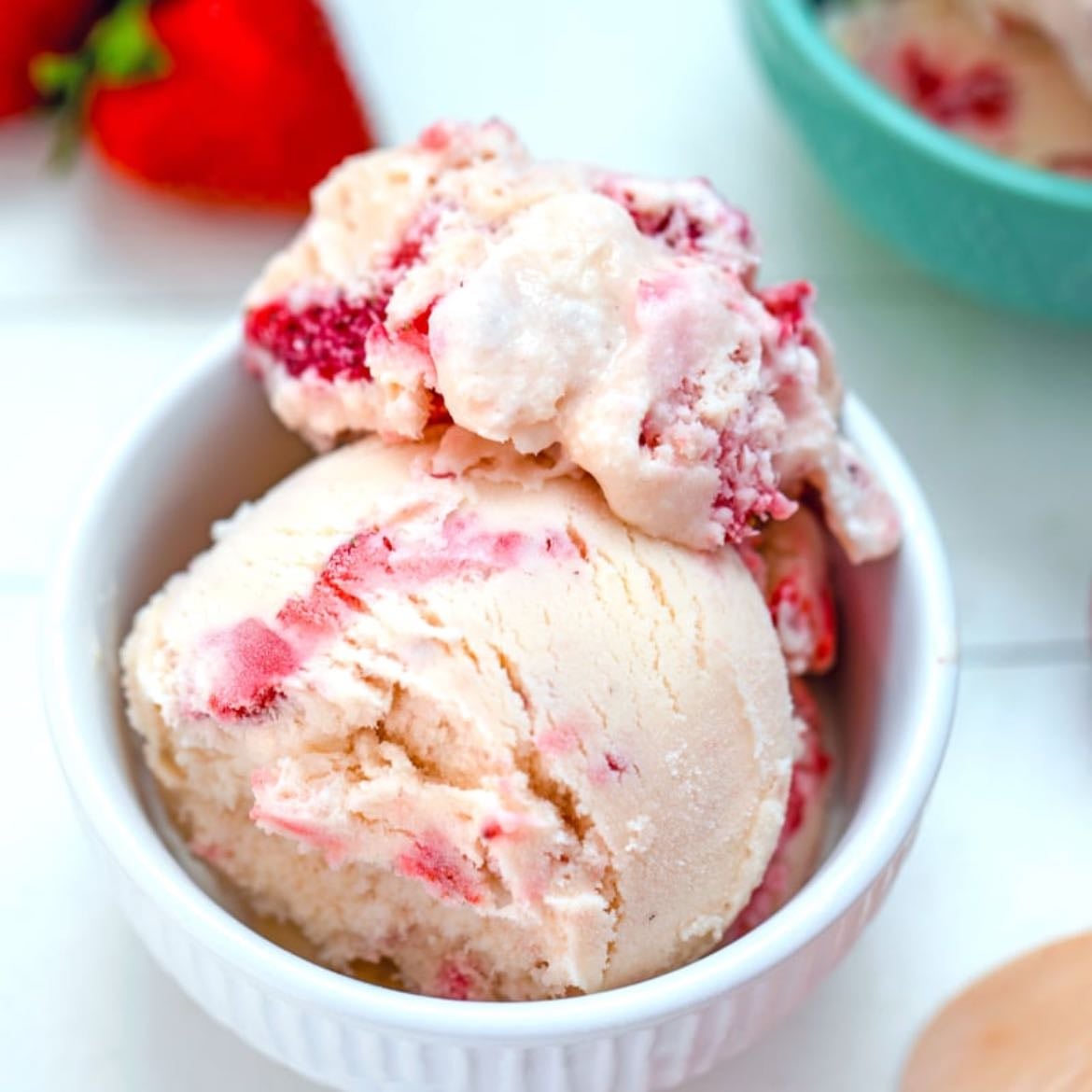 White chocolate raspberry ice cream
