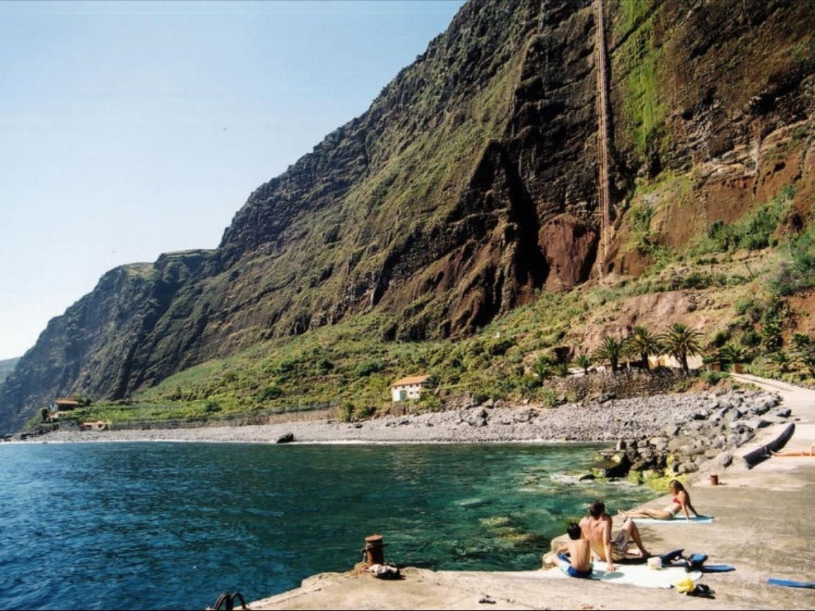 Praia da Fajã dos Padres