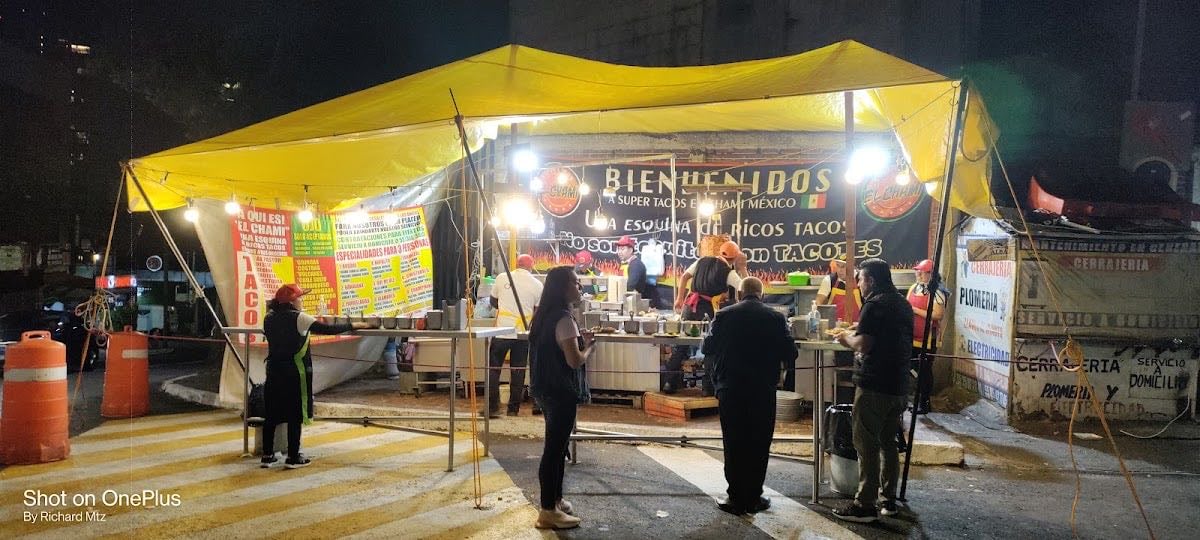 Super Tacos "El Chami"