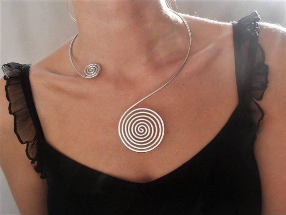 wire spiral necklace