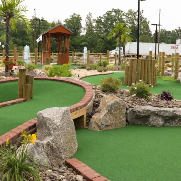Mini golf