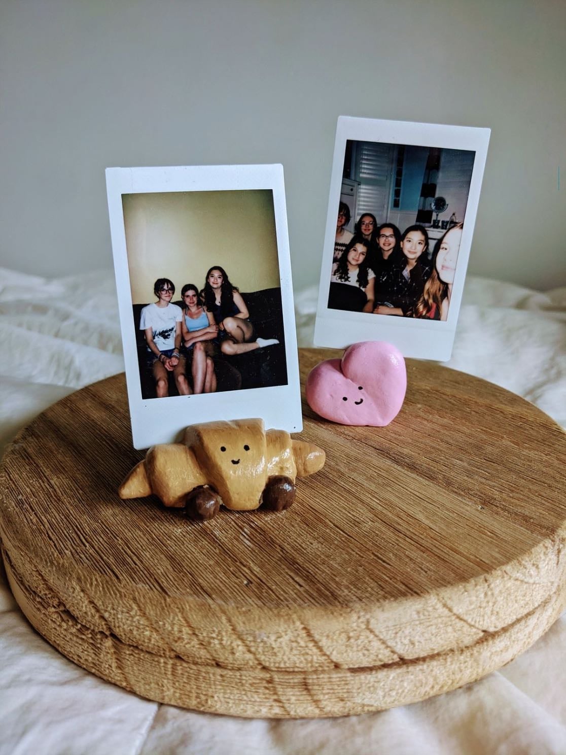 photo holder - Make it with clay and paint them🍉🕶️