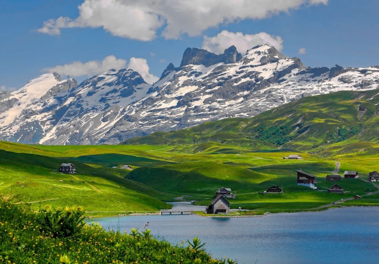 Switzerland馃嚚馃嚟 - Places hypelist by Charlotte