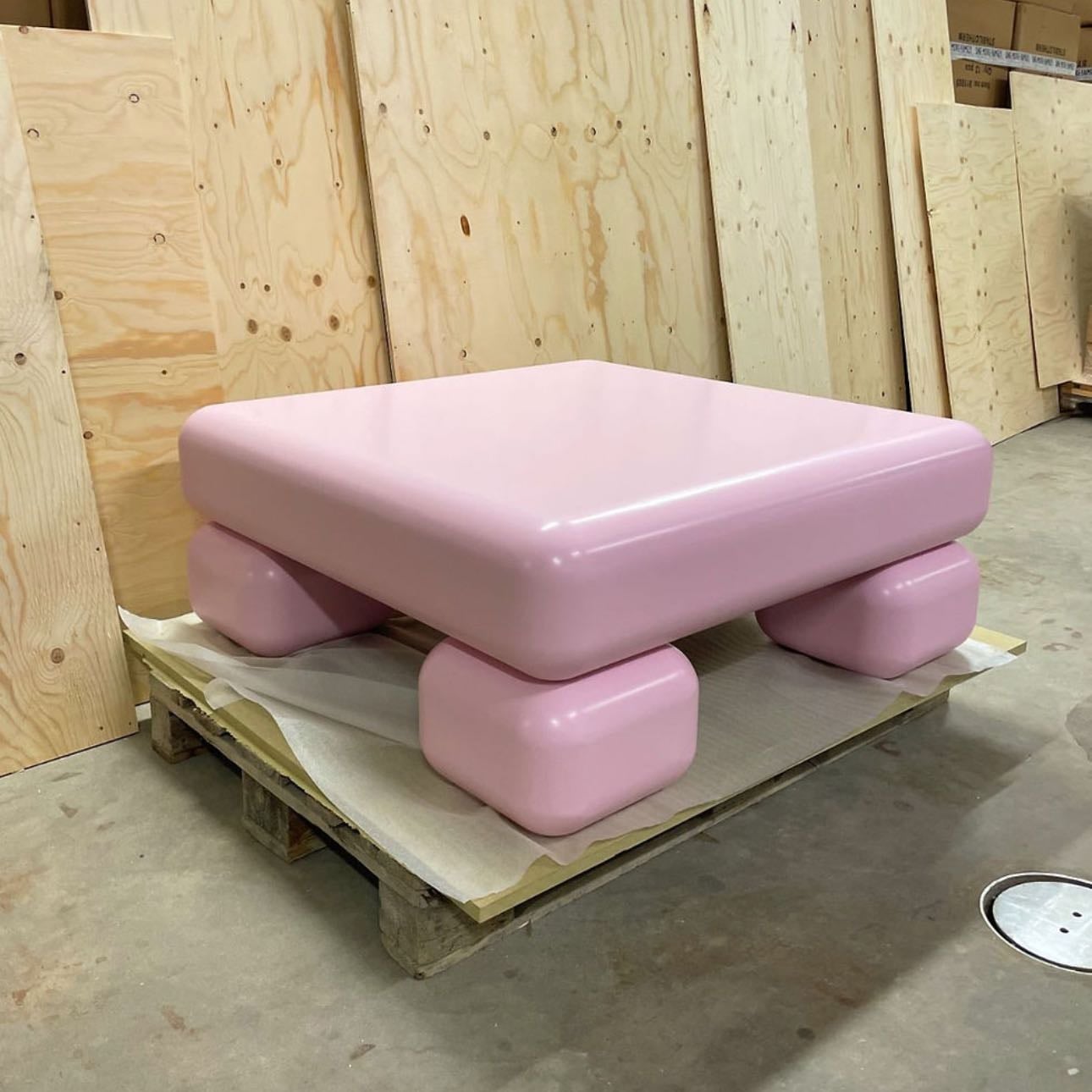Blob table - Gustaf Westman • 3’400€