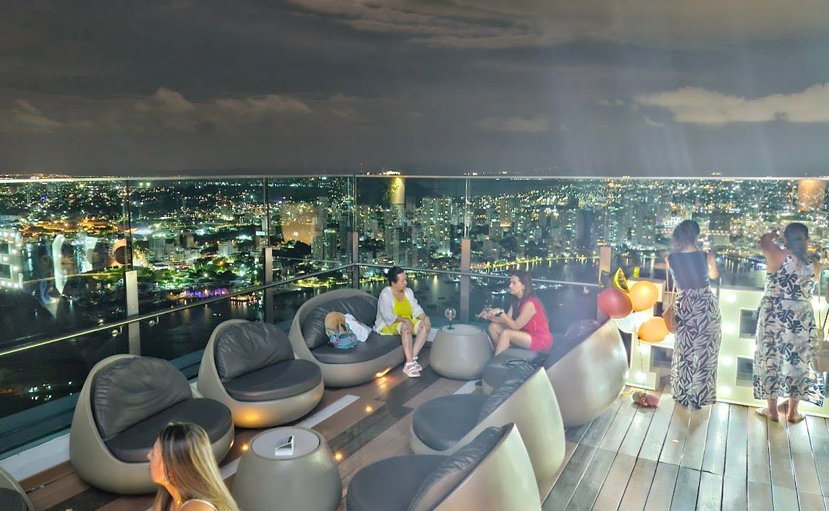 51 Sky Bar