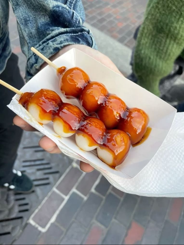 Mitarashi dango