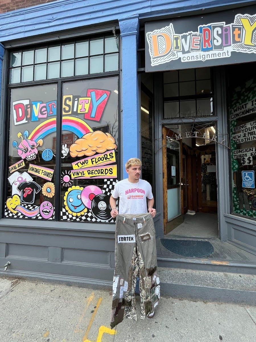 DIVERSITY Men's and Women's Consignment