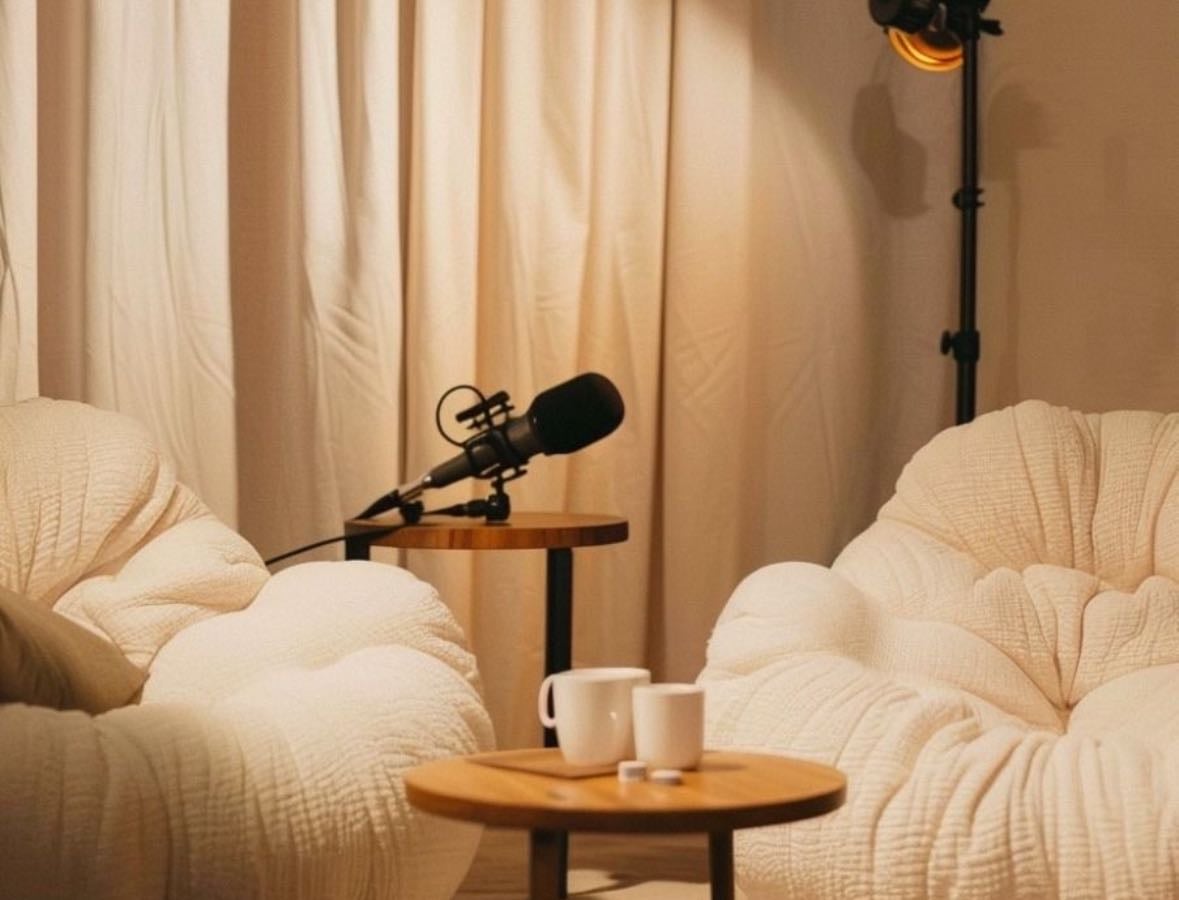 Podcast que si vale la pena escuchar activamente - Links hypelist by Fernanda Del valle