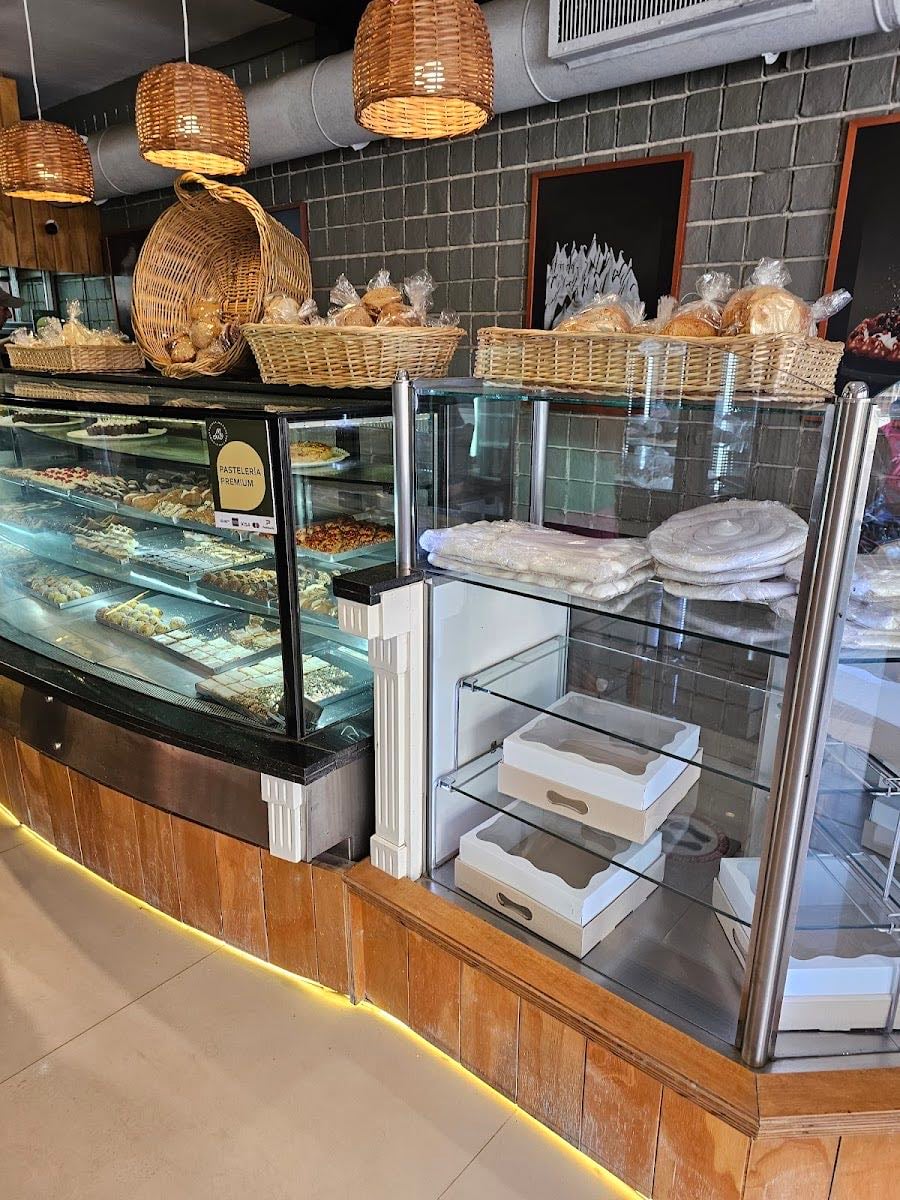 Panaderia y Confiteria MATEO