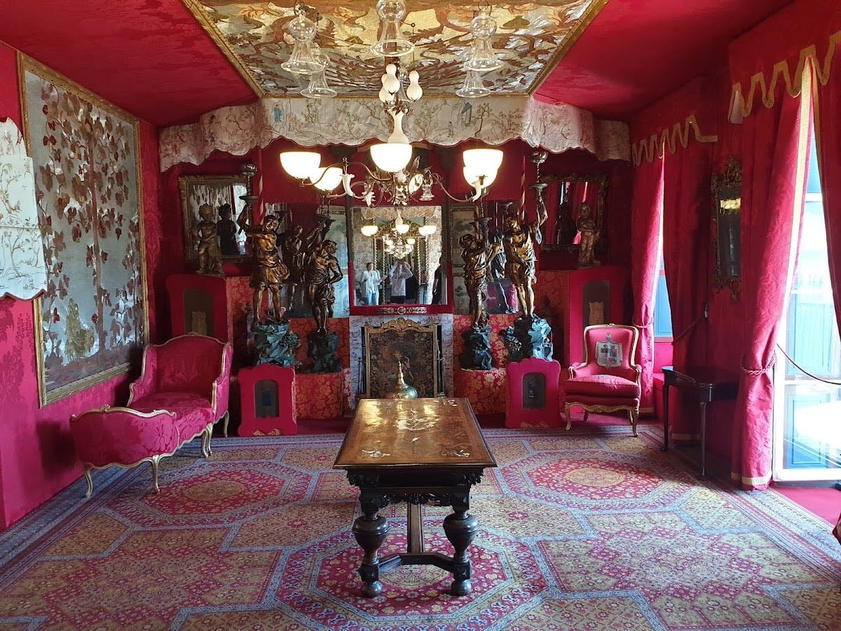Victor Hugo House
