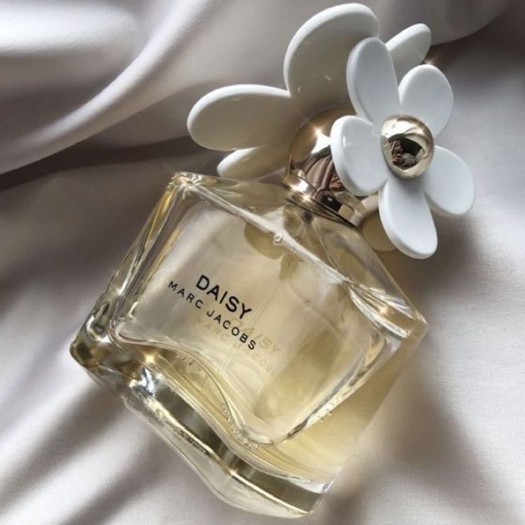 Daisy marc jacobs