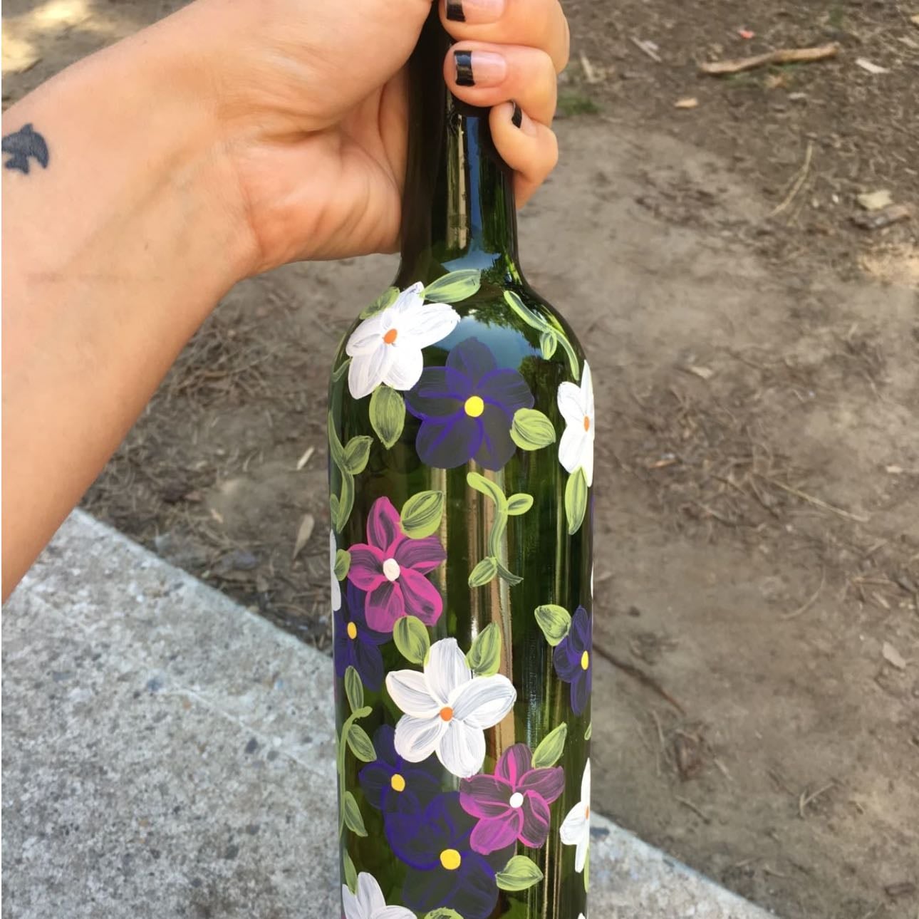 Botella personalizada - Puedes comprar una botella y personalizarla para brindar ese día