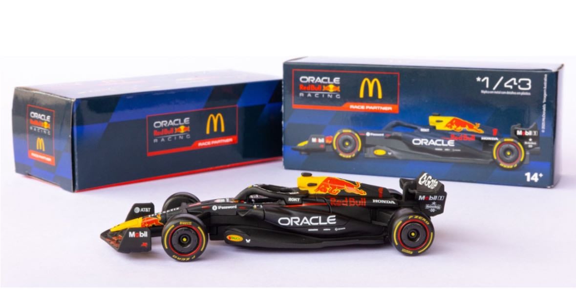 Miniatura do carro da Red bull - f1 - Ação do McDonald’s, para o GP São Paulo