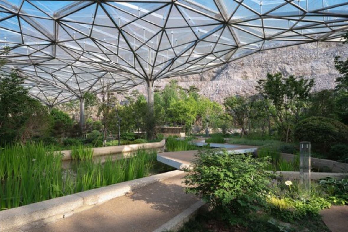 Paisagismo no Jardim do Futuro / ATELIER DYJG