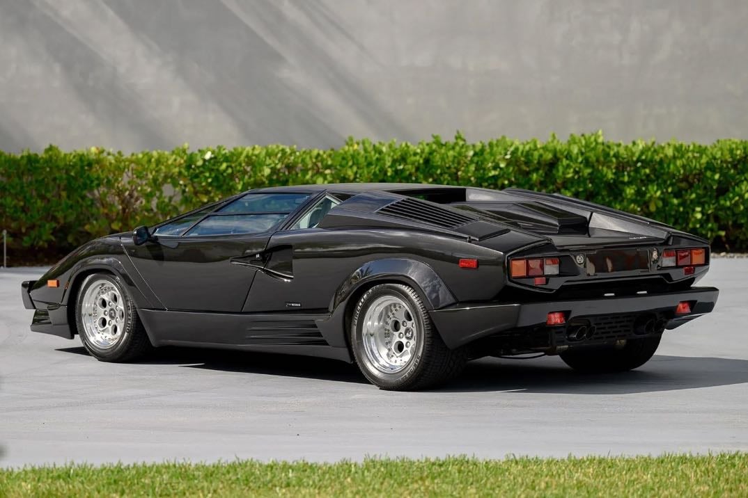 Lamborghini Countach