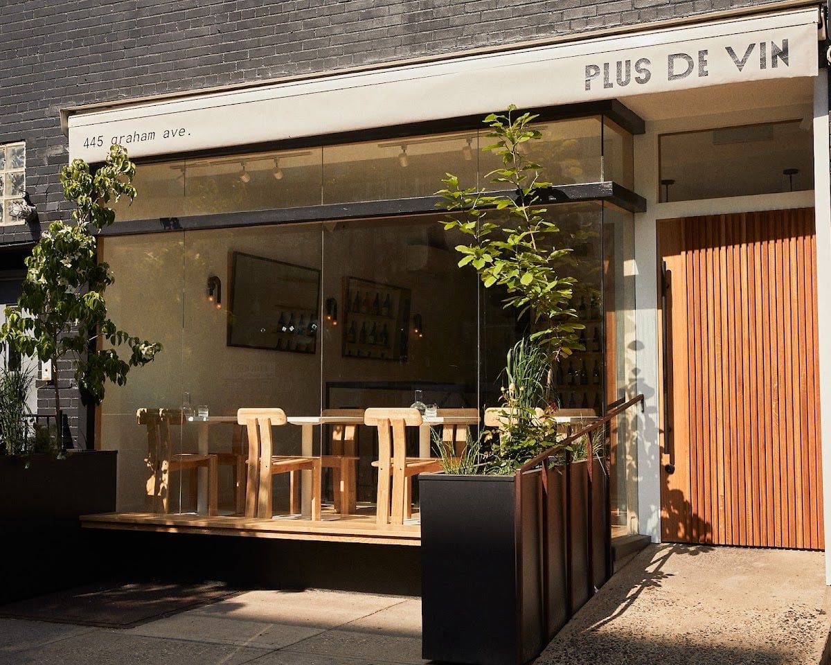 Plus de Vin