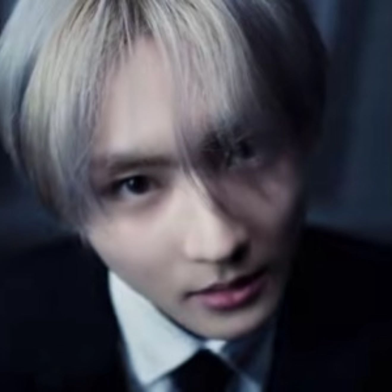 touch of madness | kbunzzi2oa - serial killer jungwon x asylum doctor reader