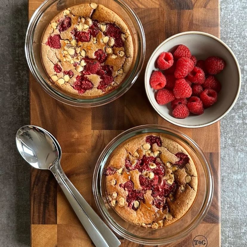 white chocolate + raspberry baked oats - protein 29 g | calories 403