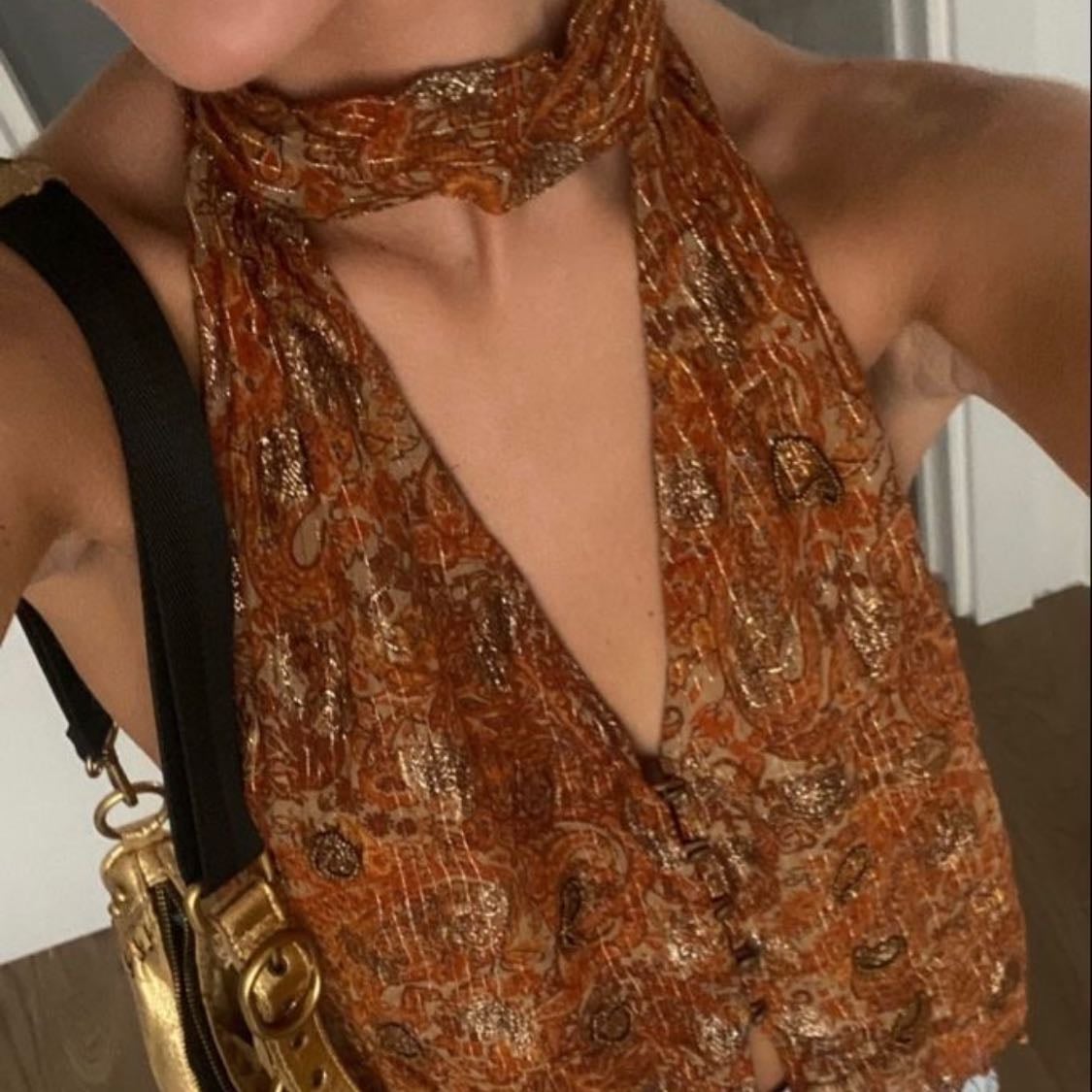 Halter neck tops