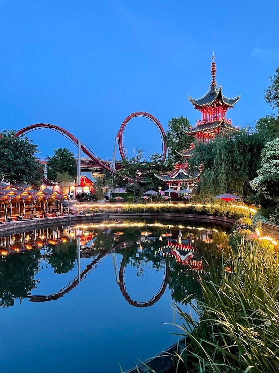 Tivoli Gardens - Amusment park - molto carino