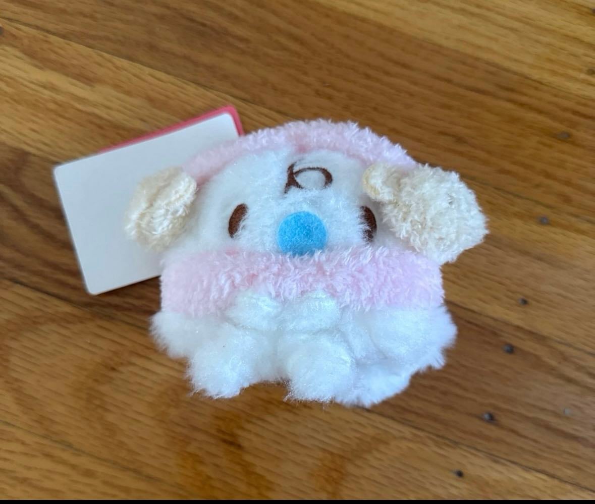 nakajima
milk wearing earmuffs - $16.39