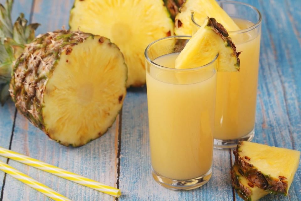 suco com óleo essencial