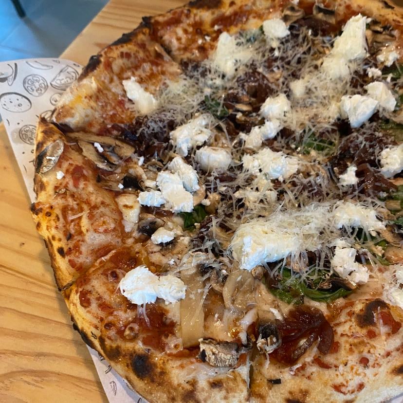 Caja Negra Pizza Malecón