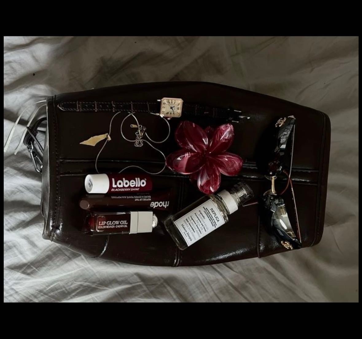 Purse and Bags - Products hypelist by vel